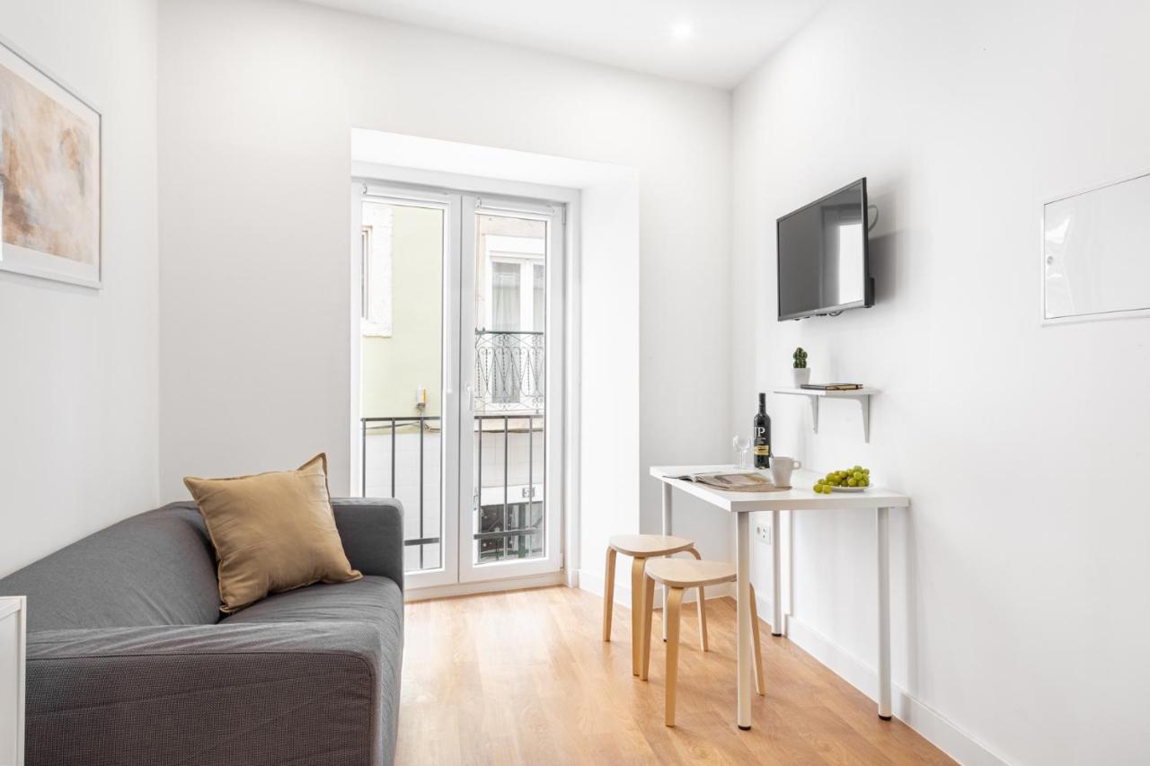 Altido Elegant Apartments Moments From Carmo Convent, In Bairro Alto Lisboa Exterior foto